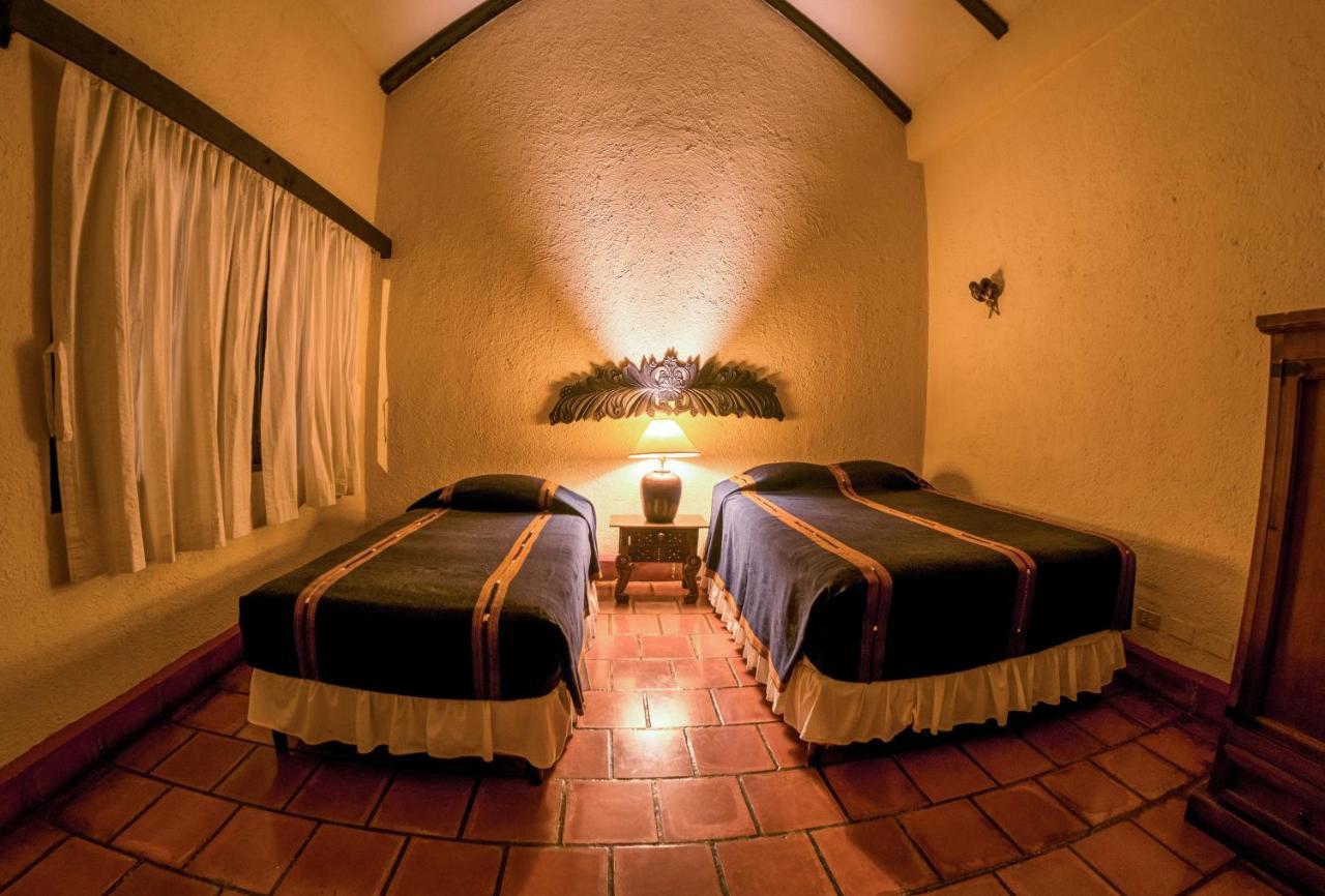 Hotel Toliman San Lucas Tolimán Extérieur photo